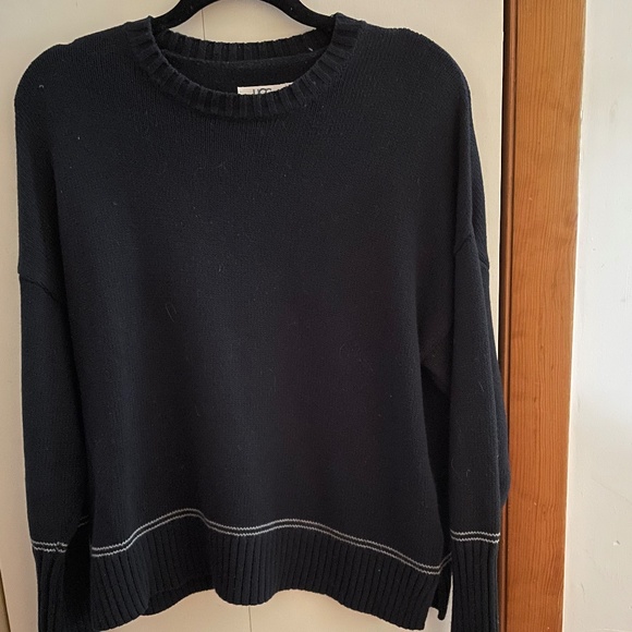 UGG black women’s size medium sweater - Picture 1 of 3